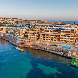 Verdi St George's Bay Marina Malta